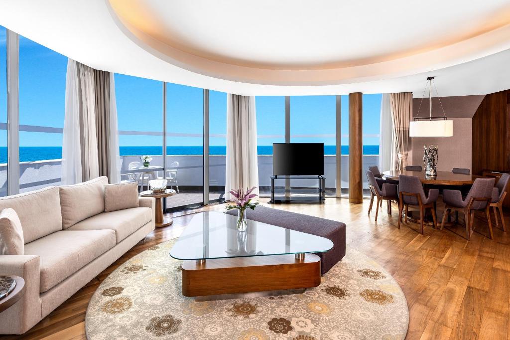 Royal Suite